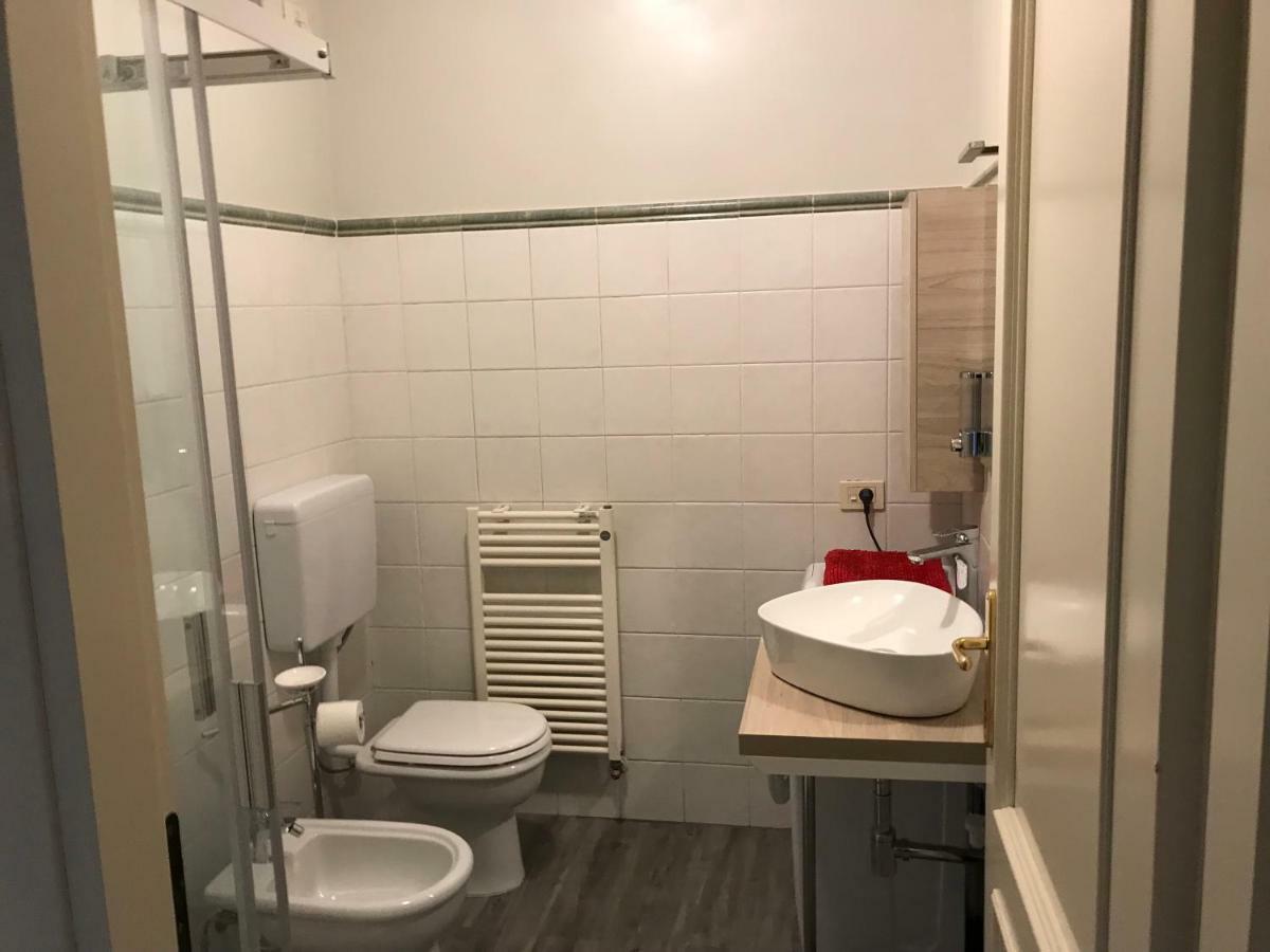 Апартаменты Grazioso Bilocale Metro/Centro Брешия Экстерьер фото